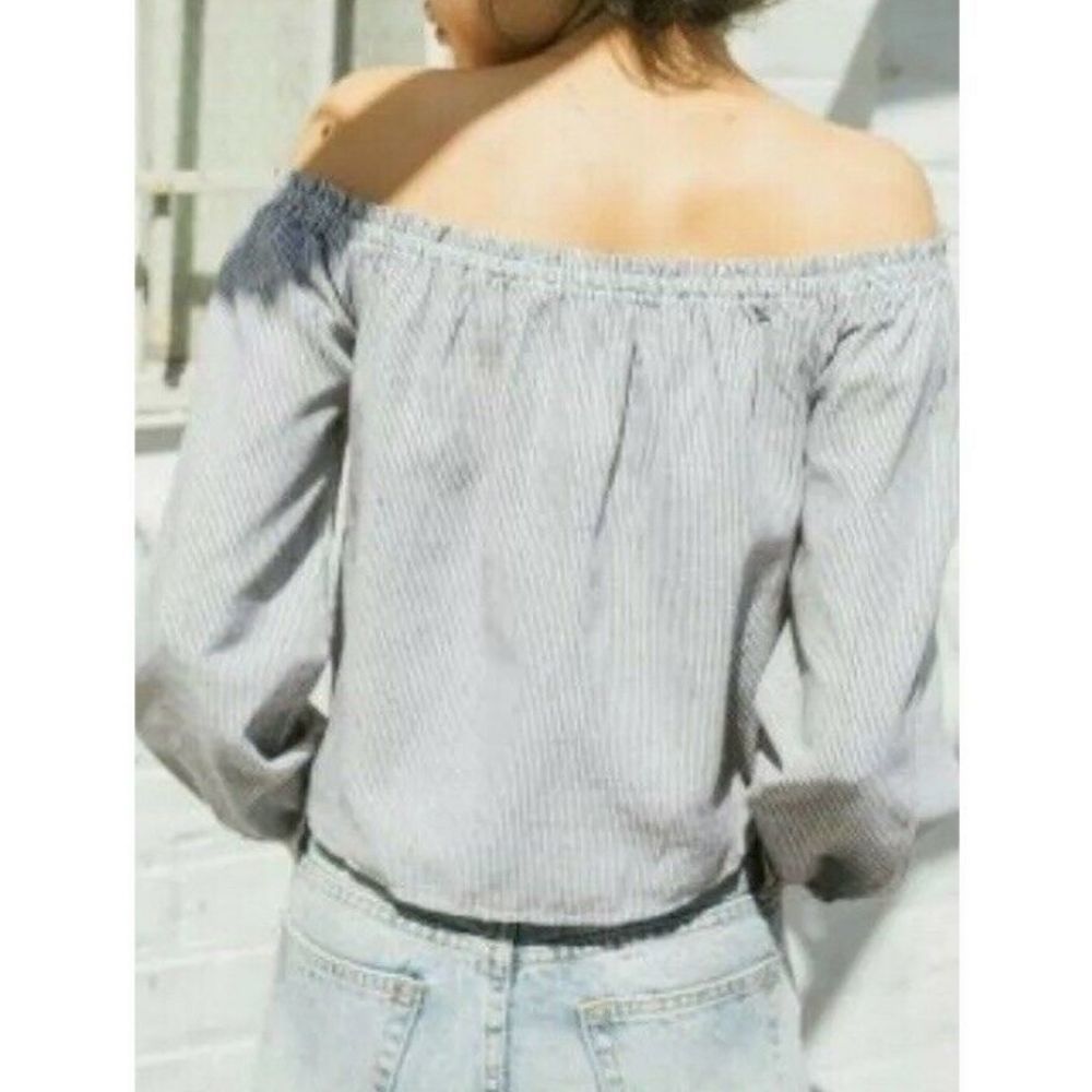 BRANDY MELVILLE THEIA Boxy Crop Peasant Top Pinstripe elastic charcoal white - Picture 7 of 14